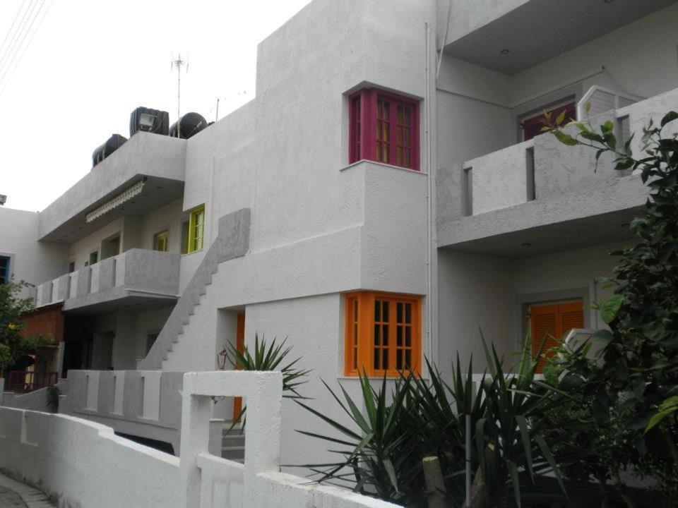 Irini Appartments Agia Pelagia Exterior foto